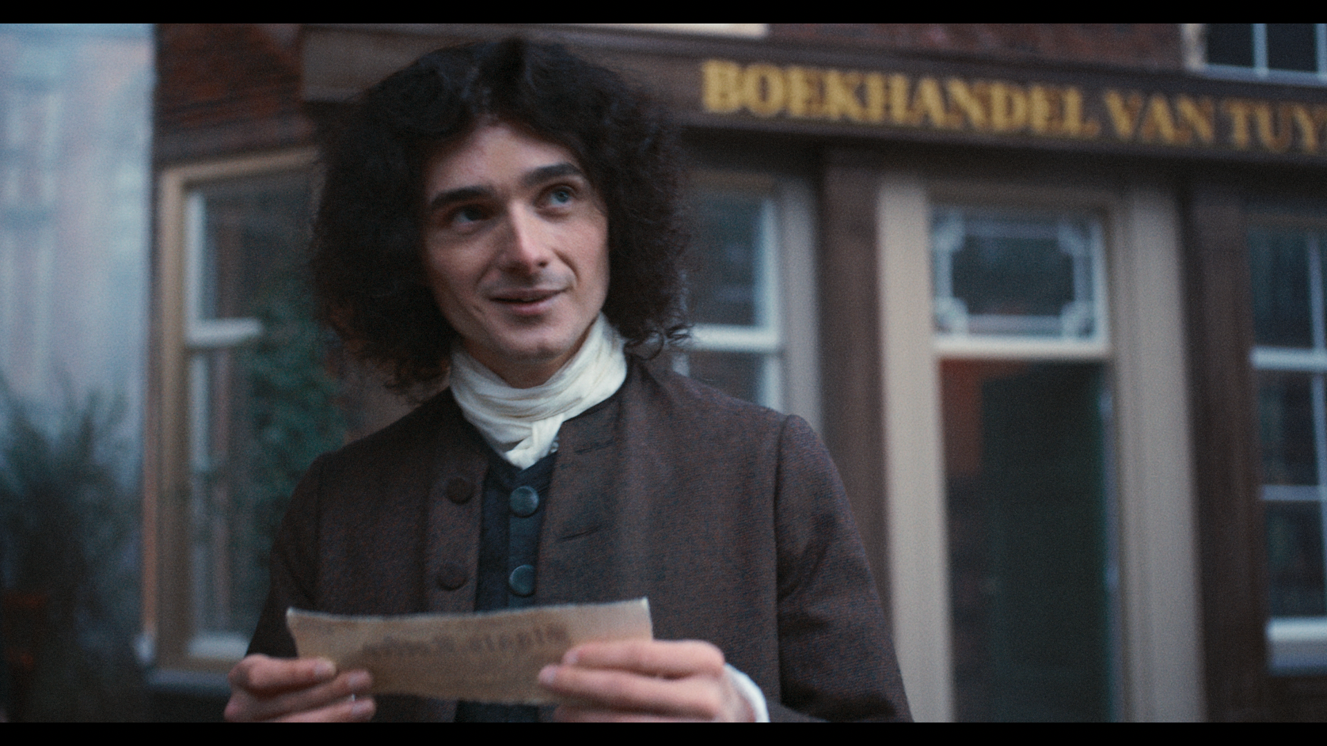 STL_300_Still_TVC_02_Leiden-preview